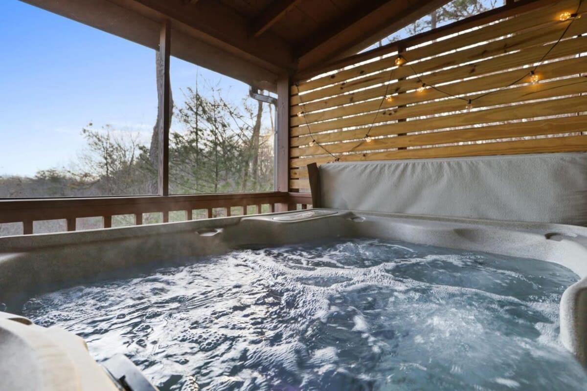 Mountain Views Hot Tub Firepit Close To Town Blue Ridge Bagian luar foto