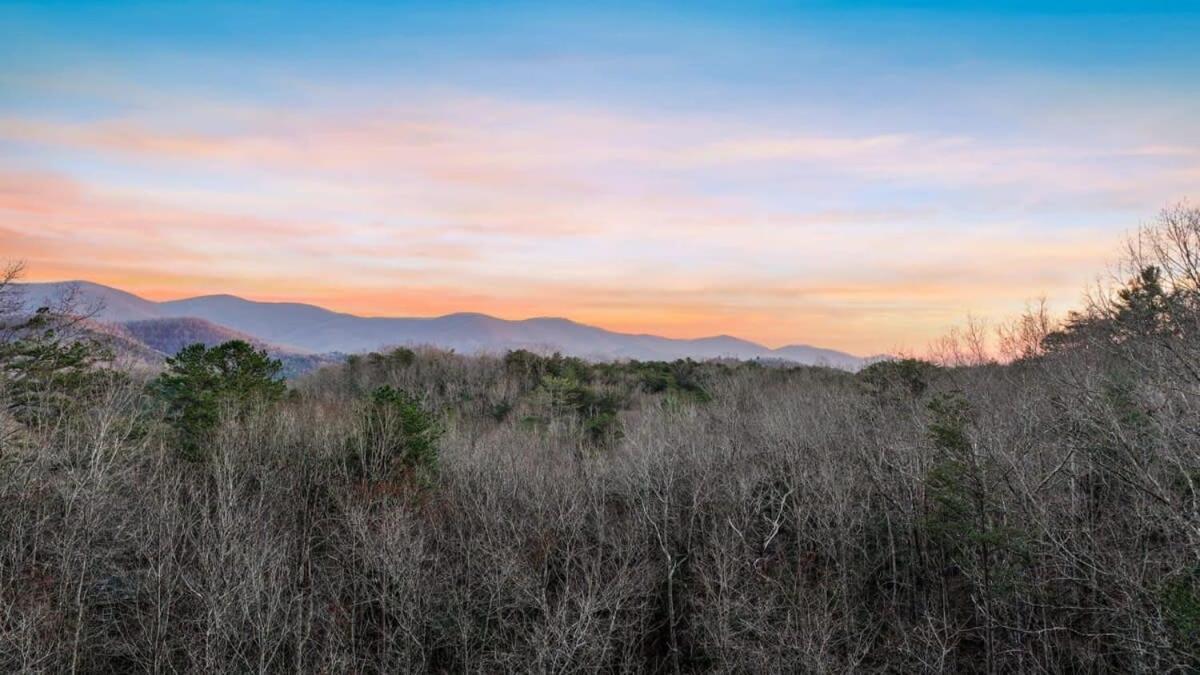 Mountain Views Hot Tub Firepit Close To Town Blue Ridge Bagian luar foto